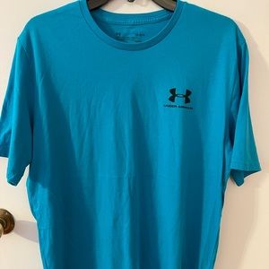 Under Armor t-shirt